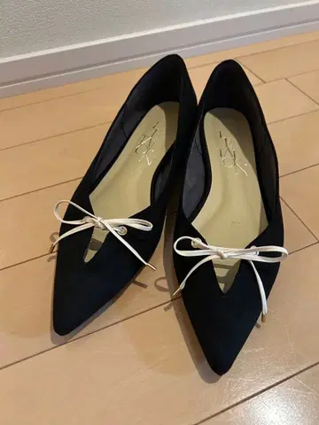 MAKI KANEKOxLE TALON 포인트 2WAY 리본 플랫