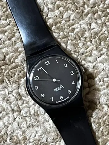 레어 단종품 SWATCH 블랙 아날로그 손목시계 케이스 없음