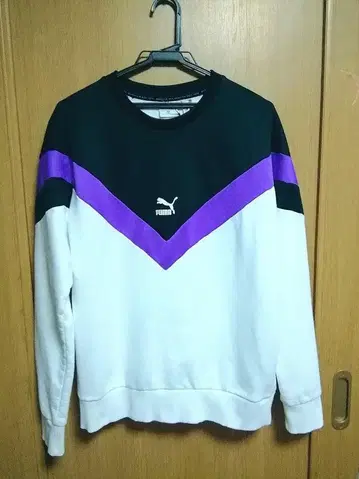 새상품급!! PUMA/한정판 맨투맨 트레이닝복