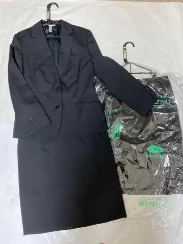 Precious 블랙스 수트