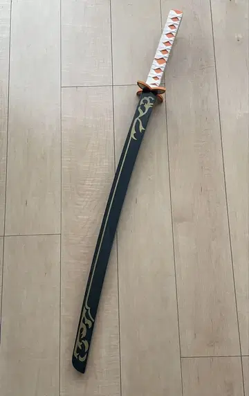 귀멸의 칼날 코쵸우 시노부 캐릭터 검 꽃 모양 칼 장식 코스프레 할로윈