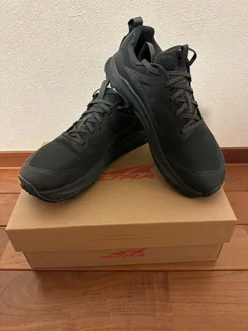 미사용 새상품 알트라 ALTRA 론픽 9+ US 8 26cm