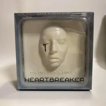 G-DRAGON HEARTBREAKER 초회 한정판