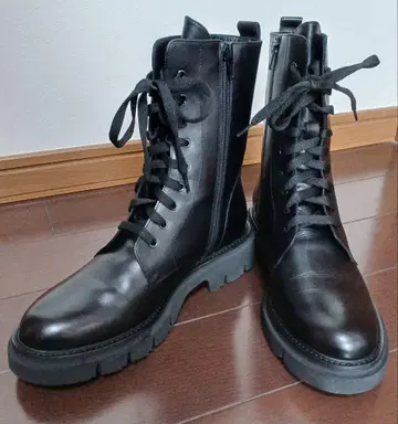 루카 그로시 탱크 밑창 레이스업 부츠