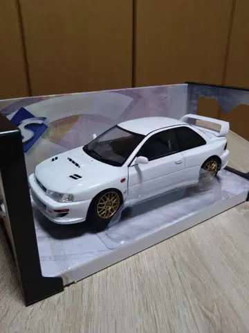 솔리드 스바루 임프레자 WRX 화이트 1/18