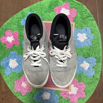 VANS 하프캡 그레이 스니커즈