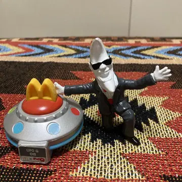 맥도날드 맥 투나이트 초로Q 밀토이 2체 세트