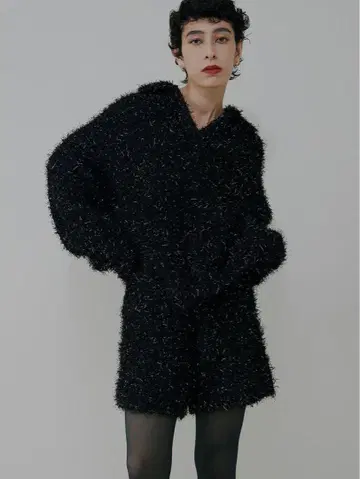Ameri UND FEATHER YARN KNIT SET UP