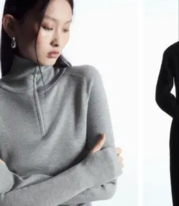 COS 울 하프 지퍼 탑