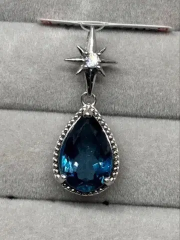 대형 런던 블루 토파즈 펜던트 탑