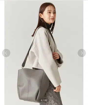 FRAY I.D 파우치 포함 라운드 백