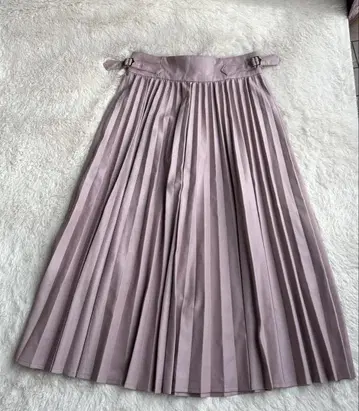 JILLSTUART 인조 가죽 플리츠 스커트