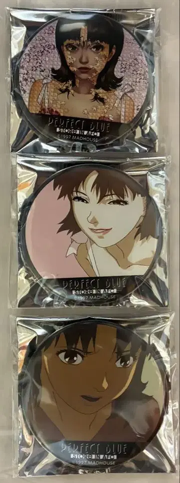 PERFECT BLUE 퍼펙트 블루 콘 사토시 캔뱃지 3종 세트