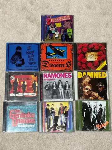 PUNK CD 10장 undertones 원폭 오나니즈 damned