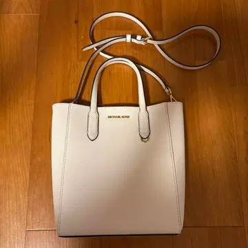 MICHAEL KORS 숄더백 화이트