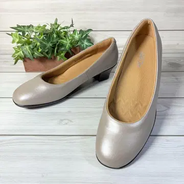 1343 [컨디션 최상] 요넥스 파워크 펌프스 베이지 24