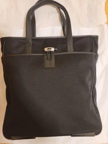 MONTBLANC 블랙 세로형 비즈니스 백