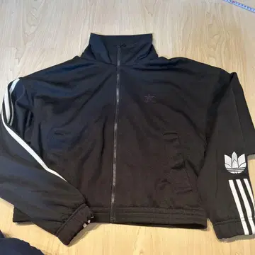 adidas 블랙 집업 저지