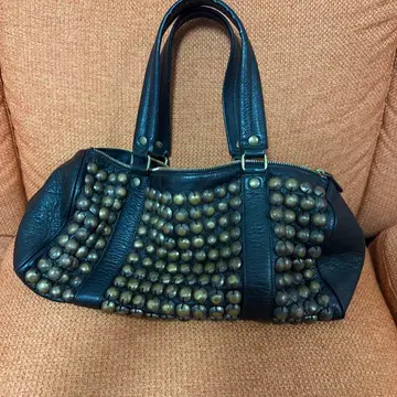 [ Y2K ] 아카이브 레더 핸드백 스터드 블랙