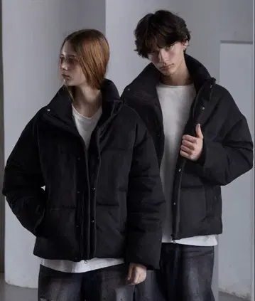CLEL 블랙 다운 자켓