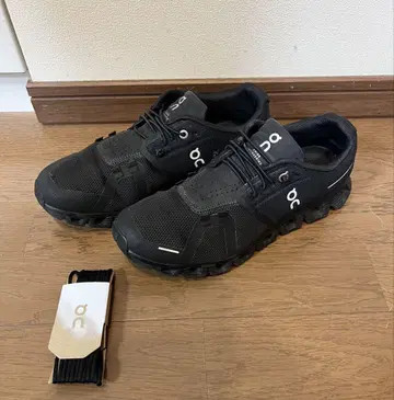 온 on Cloud 5 클라우드 블랙 25.5cm 여분 끈 포함