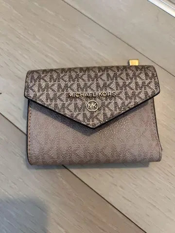 MICHAEL KORS 3단 폴더형 지갑 베이지