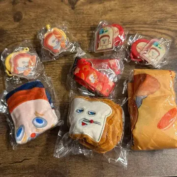 빵도둑 캐릭터 캡슐 토이 8종 세트