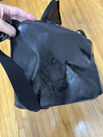 THE NORTH FACE 블랙 더플백