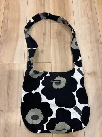 marimekko 플라워 디자인 숄더백