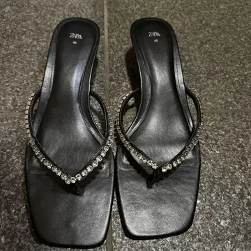 ZARA 블랙 플립플랍 40