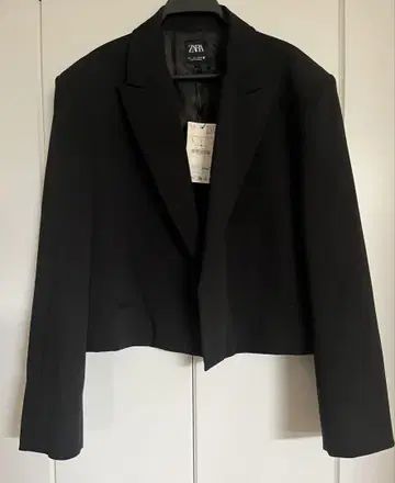 새상품 ZARA 크롭 블랙 테일러드 자켓 L 숏 기장