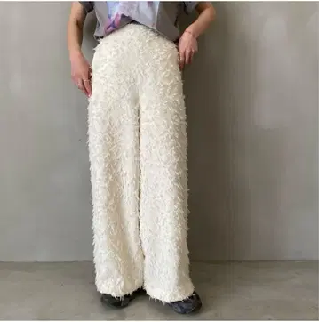 howdy. mokemokepants 모케모케팬츠M