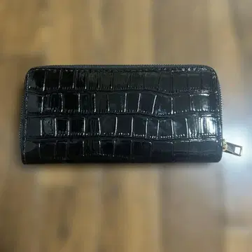에나멜 가죽 크로커다일 패턴 장지갑