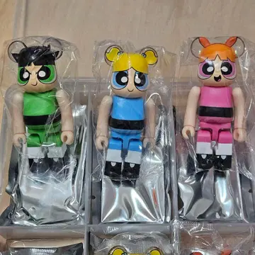 BE@RBRICK 베어브릭 시리즈 50 파워퍼프걸 HERO