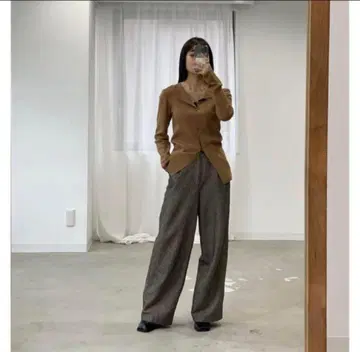 [ 미사용 택 포함 ] louren 프론트 버튼 니트 가디건