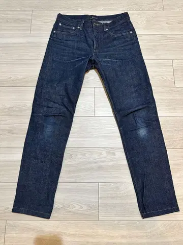 A.P.C. PETIT NEW STANDARD 사이즈 28 데님