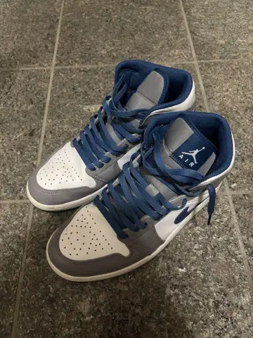 aj1 mid 트루 블루