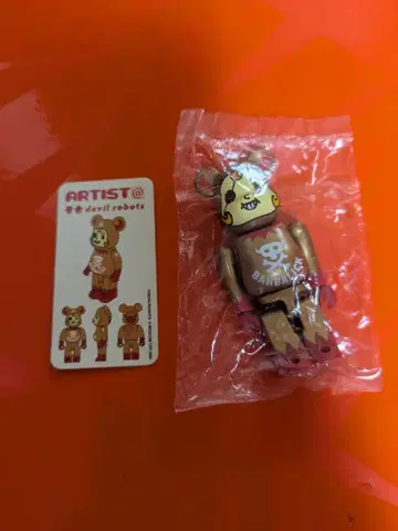 미개봉 베어브릭 BE@RBRICK 우라 데빌 로보츠