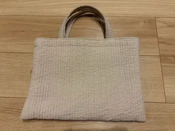 비오는날 베이지 퀼팅 토트백