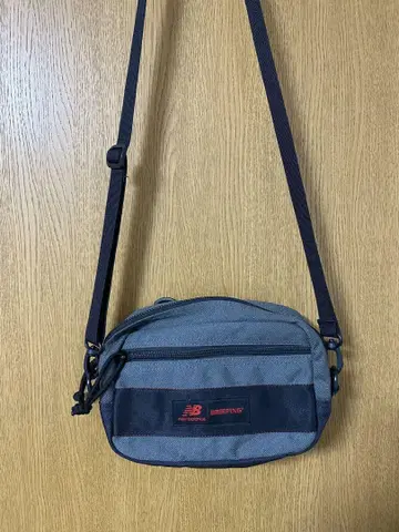 뉴발란스 브리핑 숄더백