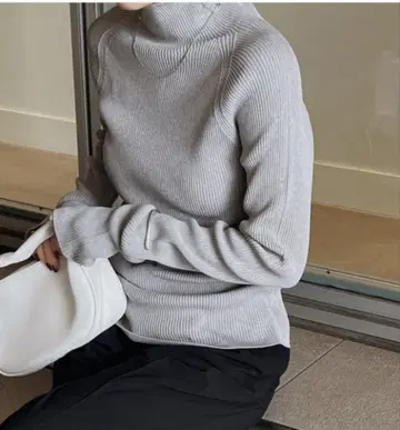 ETRE 그레이 터틀 리브 니트