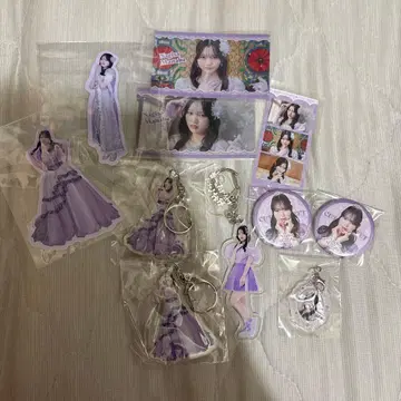 보라색 의상 캐릭터 굿즈 세트