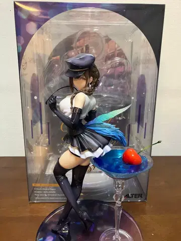 쿠와야마 치유키 외출용 얼굴의 세레나데 Ver. 1/7 스케일 피규어