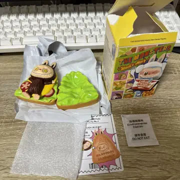 님 POP MART THE MONSTERS Wacky Mart 러브