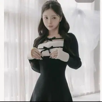 Darich 리본 퍼 플레어 니트 미니 원피스