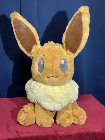 푹신푹신 안고 다니는 봉제 인형 이브이