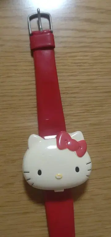 [ 쇼와 레트로 ] 헬로키티 페이스워치 손목시계 산리오