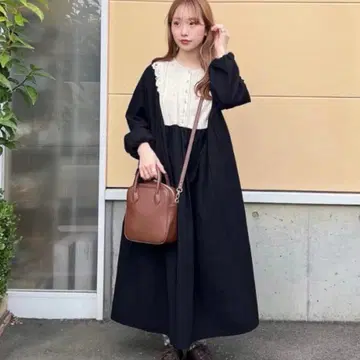 [ 미사용 새상품 ] 사만사 모스모스 긴팔 배색 레이스 원피스