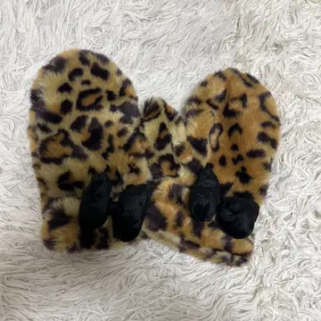 디즈니 레오파드 무늬 퍼 미튼
