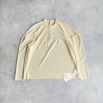 새상품 CLANE SHEER MESH CURVE SLEEVE TOPS